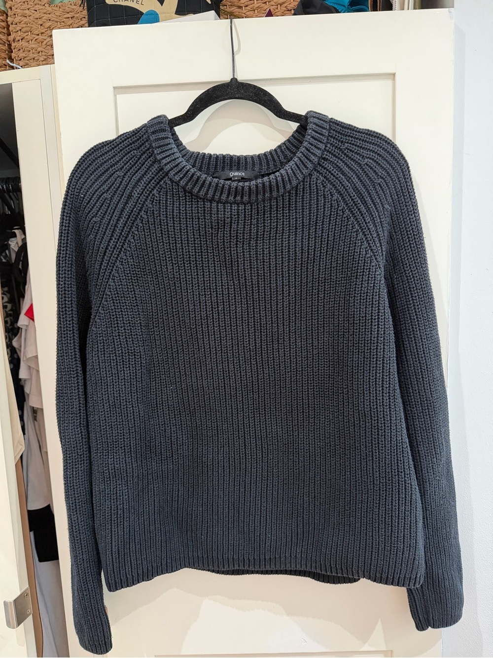Classic Rib-Knit Crewneck Sweater - black